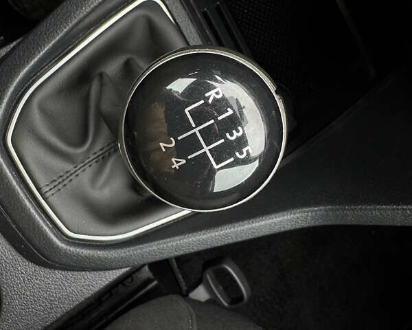 Синий Фольксваген Кадди, объемом двигателя 2 л и пробегом 287 тыс. км за 16700 $, фото 48 на Automoto.ua