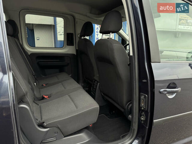 Синий Фольксваген Кадди, объемом двигателя 2 л и пробегом 287 тыс. км за 16700 $, фото 66 на Automoto.ua