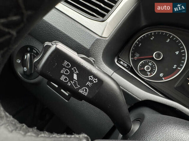 Синий Фольксваген Кадди, объемом двигателя 2 л и пробегом 287 тыс. км за 16700 $, фото 42 на Automoto.ua