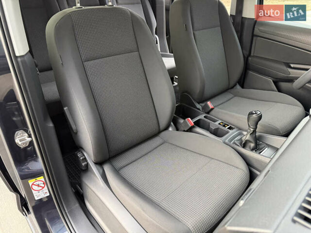 Синий Фольксваген Кадди, объемом двигателя 1.97 л и пробегом 146 тыс. км за 23800 $, фото 26 на Automoto.ua