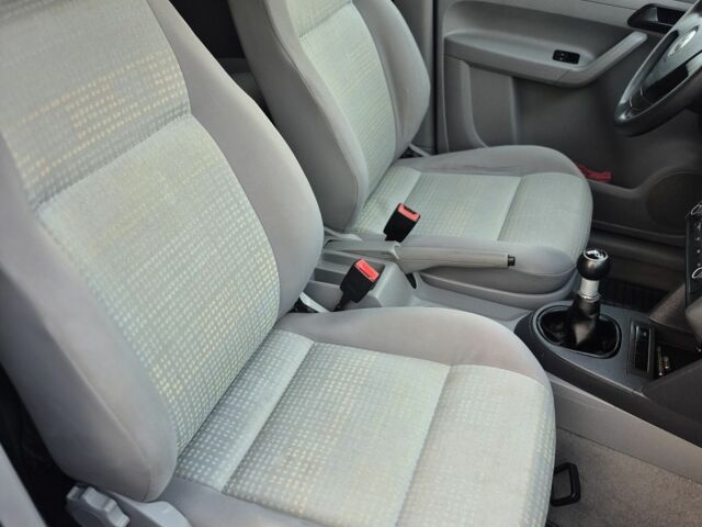 Синий Фольксваген Кадди, объемом двигателя 0 л и пробегом 250 тыс. км за 6999 $, фото 7 на Automoto.ua