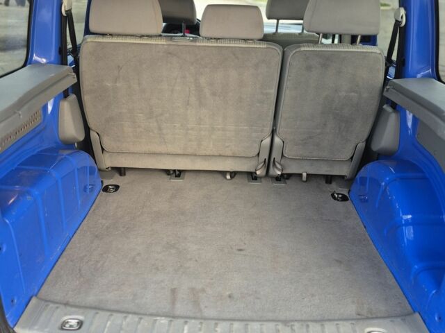 Синий Фольксваген Кадди, объемом двигателя 0 л и пробегом 250 тыс. км за 6999 $, фото 6 на Automoto.ua