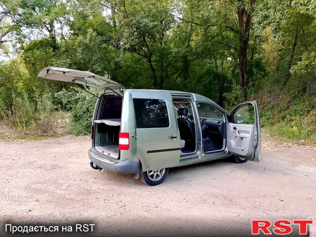 Зеленый Фольксваген Кадди, объемом двигателя 2 л и пробегом 297 тыс. км за 5000 $, фото 6 на Automoto.ua