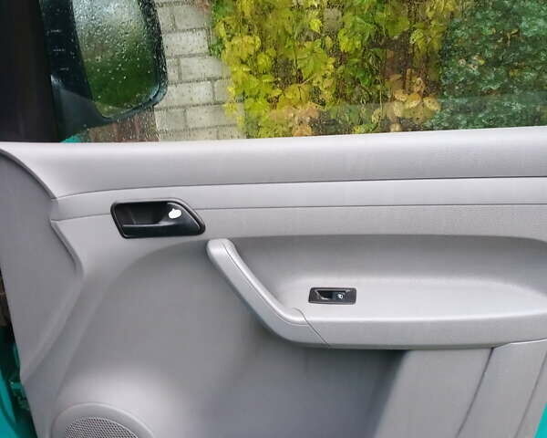 Зеленый Фольксваген Кадди, объемом двигателя 1.98 л и пробегом 226 тыс. км за 4731 $, фото 12 на Automoto.ua