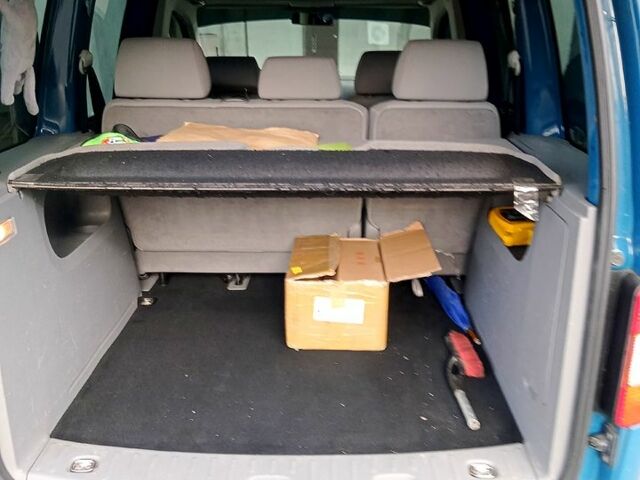 Зеленый Фольксваген Кадди, объемом двигателя 1.6 л и пробегом 238 тыс. км за 8350 $, фото 4 на Automoto.ua