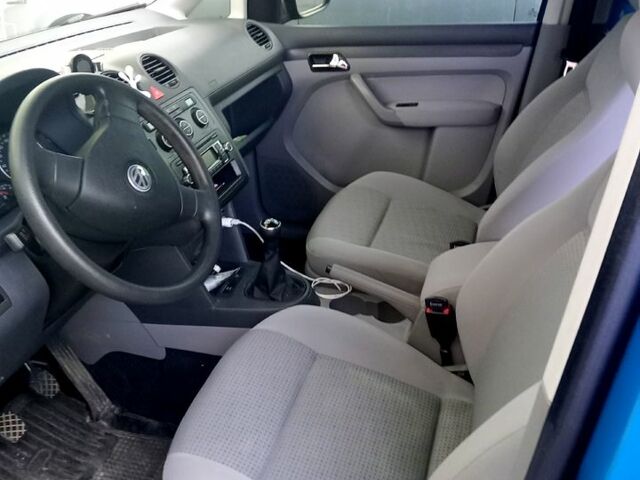 Зеленый Фольксваген Кадди, объемом двигателя 1.6 л и пробегом 238 тыс. км за 8350 $, фото 6 на Automoto.ua