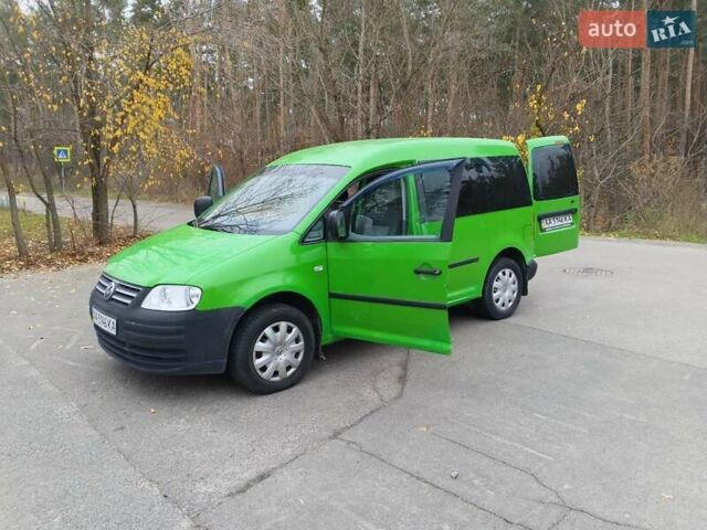 Зеленый Фольксваген Кадди, объемом двигателя 1.9 л и пробегом 283 тыс. км за 4999 $, фото 5 на Automoto.ua