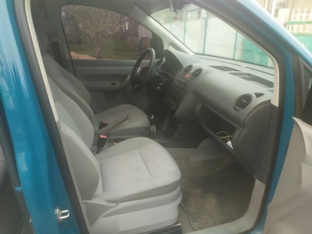 Зеленый Фольксваген Кадди, объемом двигателя 1.9 л и пробегом 287 тыс. км за 5850 $, фото 7 на Automoto.ua