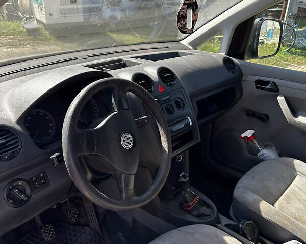 Зеленый Фольксваген Кадди, объемом двигателя 1.39 л и пробегом 250 тыс. км за 3117 $, фото 1 на Automoto.ua