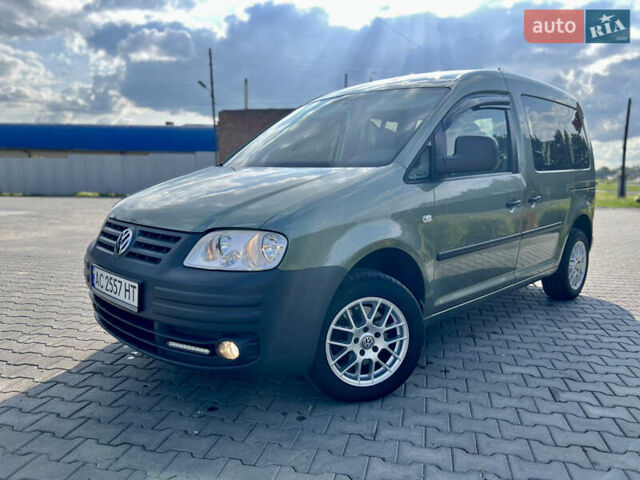 Зеленый Фольксваген Кадди, объемом двигателя 1.6 л и пробегом 285 тыс. км за 5700 $, фото 5 на Automoto.ua