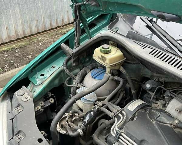 Зеленый Фольксваген Кадди, объемом двигателя 1.97 л и пробегом 356 тыс. км за 4800 $, фото 17 на Automoto.ua