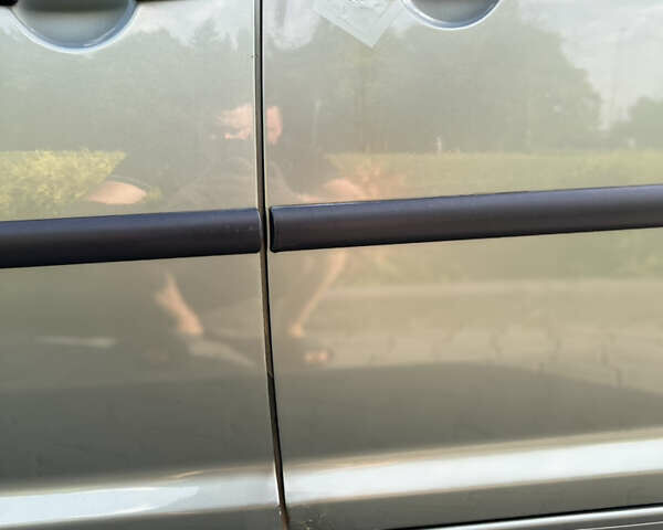 Зеленый Фольксваген Кадди, объемом двигателя 1.6 л и пробегом 285 тыс. км за 5700 $, фото 16 на Automoto.ua