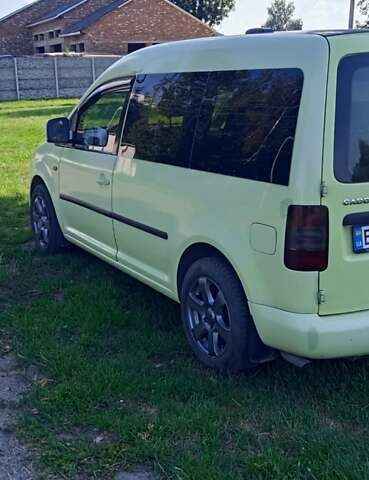 Зелений Фольксваген Кадді, об'ємом двигуна 1.98 л та пробігом 232 тис. км за 6000 $, фото 6 на Automoto.ua