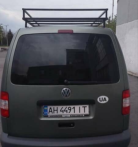 Зелений Фольксваген Кадді, об'ємом двигуна 1.9 л та пробігом 185 тис. км за 8500 $, фото 2 на Automoto.ua