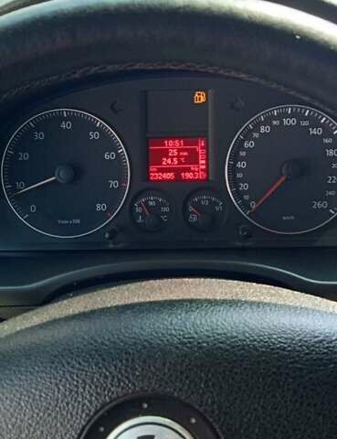 Зелений Фольксваген Кадді, об'ємом двигуна 1.98 л та пробігом 232 тис. км за 6000 $, фото 3 на Automoto.ua