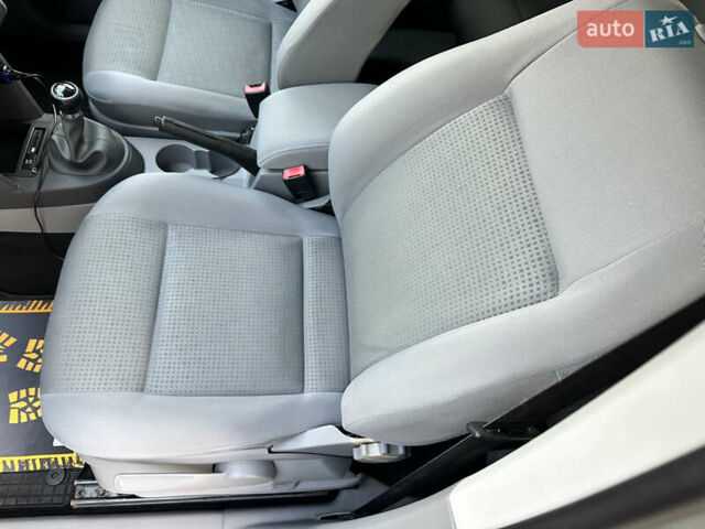 Фольксваген Кадди 2008 в Виннице на Automoto.ua Зеленый Фольксваген Кадди, объемом двигателя 1.6 л и пробегом 201 тыс. км за 9999 $, фото 50 на Automoto.ua