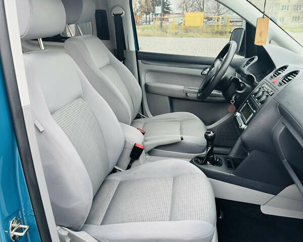 Зеленый Фольксваген Кадди, объемом двигателя 1.9 л и пробегом 313 тыс. км за 9400 $, фото 33 на Automoto.ua