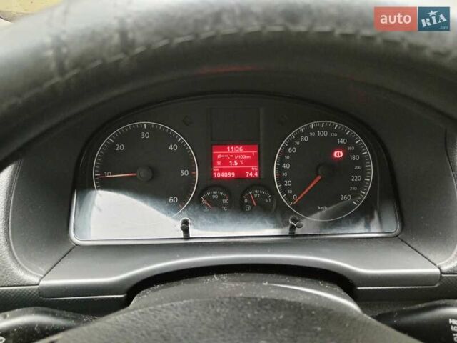 Зелений Фольксваген Кадді, об'ємом двигуна 1.9 л та пробігом 104 тис. км за 8800 $, фото 6 на Automoto.ua