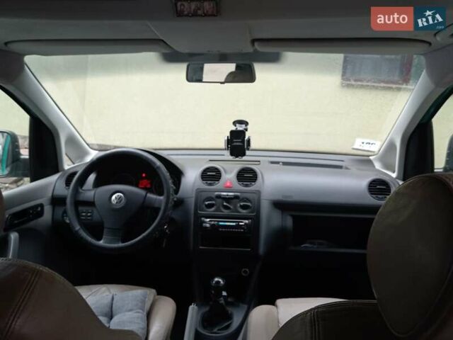 Зелений Фольксваген Кадді, об'ємом двигуна 1.9 л та пробігом 104 тис. км за 8800 $, фото 7 на Automoto.ua