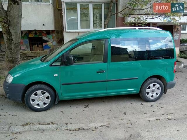 Зелений Фольксваген Кадді, об'ємом двигуна 1.9 л та пробігом 104 тис. км за 8800 $, фото 2 на Automoto.ua