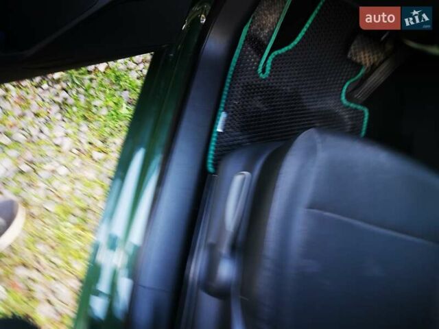 Зеленый Фольксваген Кадди, объемом двигателя 1.9 л и пробегом 138 тыс. км за 16500 $, фото 1 на Automoto.ua