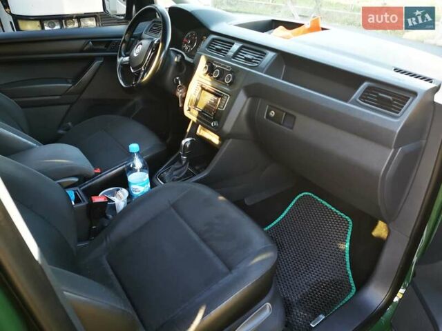 Зеленый Фольксваген Кадди, объемом двигателя 1.9 л и пробегом 138 тыс. км за 16500 $, фото 5 на Automoto.ua