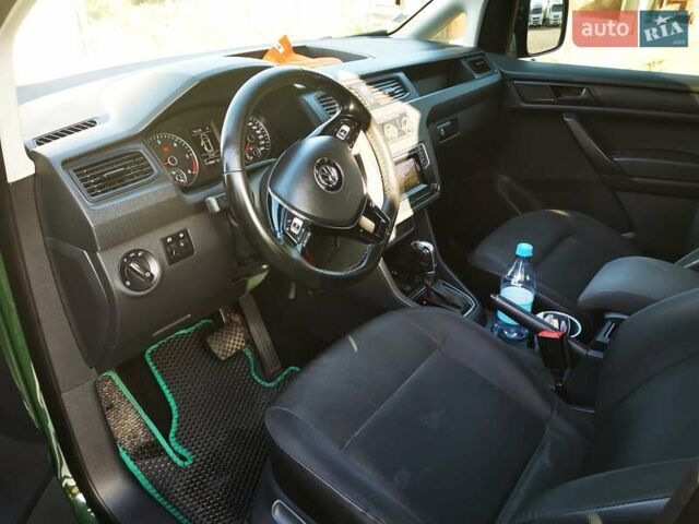 Зеленый Фольксваген Кадди, объемом двигателя 1.9 л и пробегом 138 тыс. км за 16500 $, фото 3 на Automoto.ua