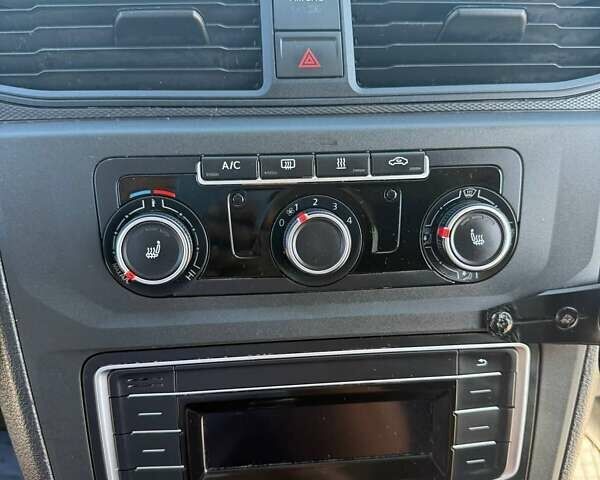 Зелений Фольксваген Кадді, об'ємом двигуна 1.97 л та пробігом 270 тис. км за 15200 $, фото 23 на Automoto.ua