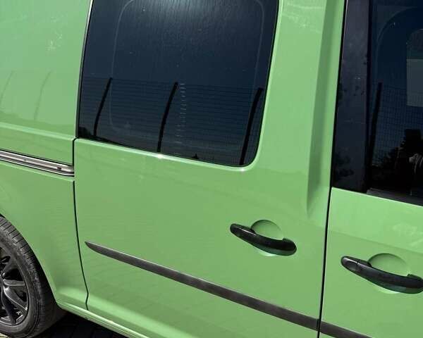 Зелений Фольксваген Кадді, об'ємом двигуна 1.97 л та пробігом 270 тис. км за 15200 $, фото 14 на Automoto.ua