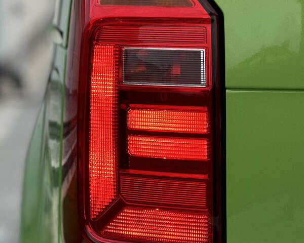 Зелений Фольксваген Кадді, об'ємом двигуна 2 л та пробігом 230 тис. км за 19950 $, фото 20 на Automoto.ua