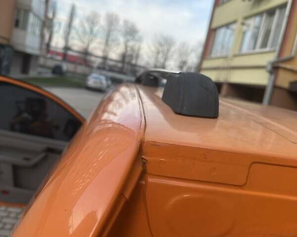 Оранжевый Фольксваген Кадди, объемом двигателя 1.9 л и пробегом 238 тыс. км за 5900 $, фото 28 на Automoto.ua