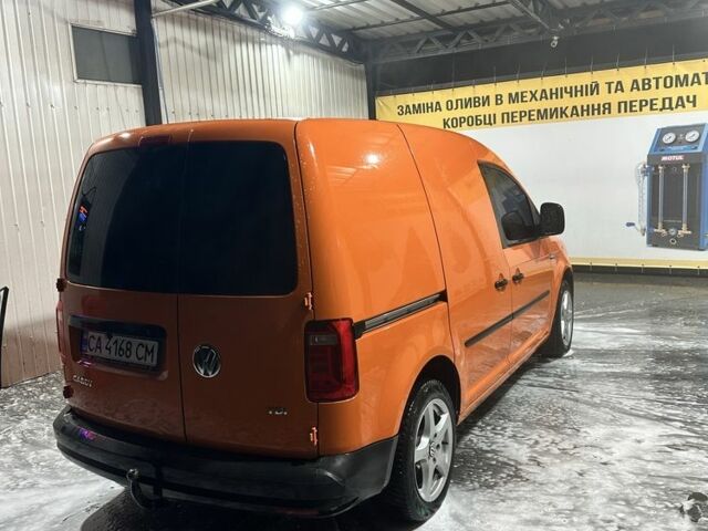 Помаранчевий Фольксваген Кадді, об'ємом двигуна 1.6 л та пробігом 292 тис. км за 9999 $, фото 3 на Automoto.ua