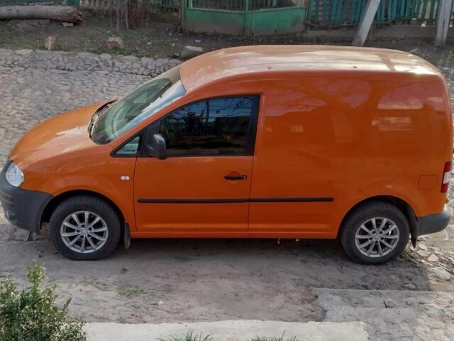 Помаранчевий Фольксваген Кадді, об'ємом двигуна 1.6 л та пробігом 200 тис. км за 5000 $, фото 1 на Automoto.ua