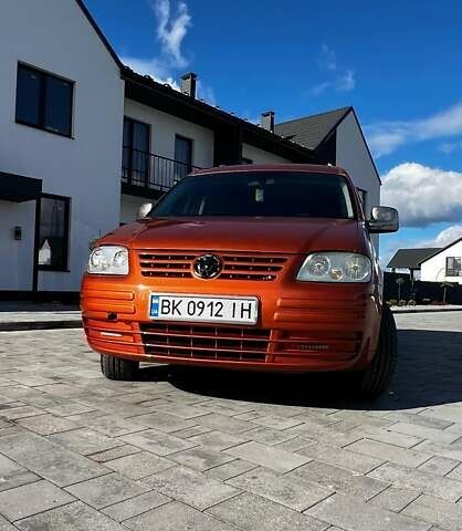 Оранжевый Фольксваген Кадди, объемом двигателя 1.9 л и пробегом 270 тыс. км за 6000 $, фото 1 на Automoto.ua