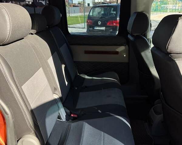 Оранжевый Фольксваген Кадди, объемом двигателя 1.9 л и пробегом 270 тыс. км за 6000 $, фото 9 на Automoto.ua