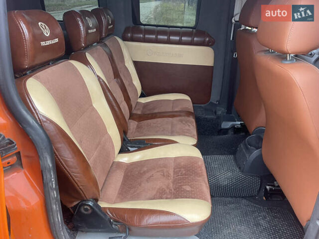 Оранжевый Фольксваген Кадди, объемом двигателя 1.6 л и пробегом 280 тыс. км за 10600 $, фото 11 на Automoto.ua