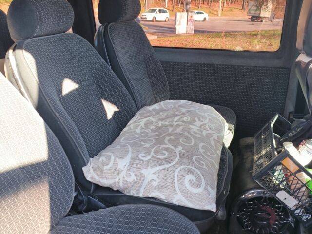 Белый Фольксваген Каравелла, объемом двигателя 2.5 л и пробегом 345 тыс. км за 4200 $, фото 1 на Automoto.ua