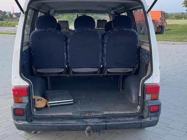 Білий Фольксваген Каравелла, об'ємом двигуна 1.9 л та пробігом 376 тис. км за 4950 $, фото 4 на Automoto.ua