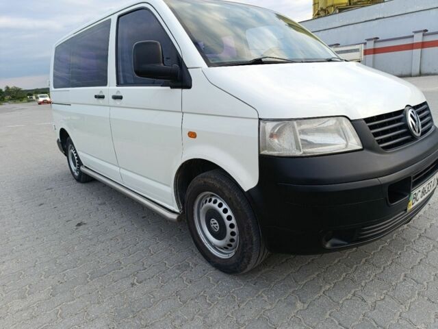 Фольксваген Каравелла 2004 в Львове на Automoto.ua Белый Фольксваген Каравелла, объемом двигателя 1.9 л и пробегом 420 тыс. км за 4699 $, фото 5 на Automoto.ua