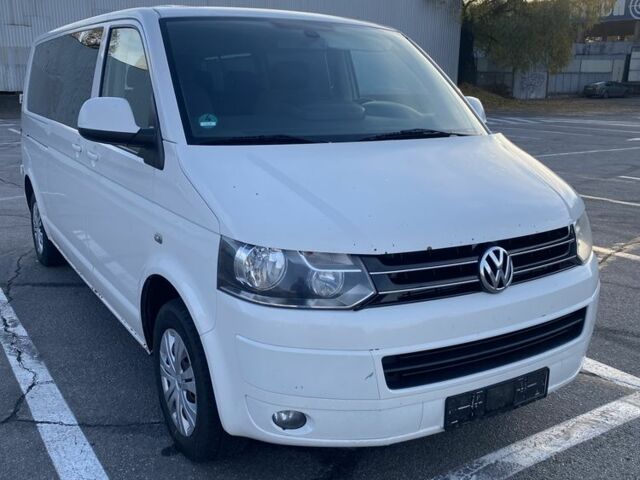 Белый Фольксваген Каравелла, объемом двигателя 0 л и пробегом 350 тыс. км за 17000 $, фото 13 на Automoto.ua