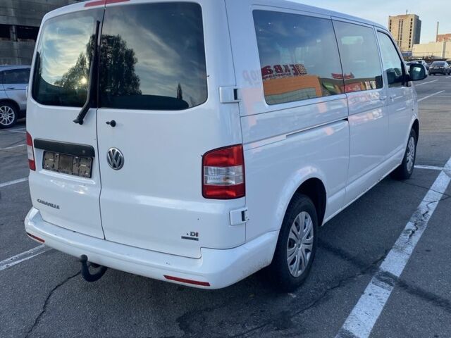 Белый Фольксваген Каравелла, объемом двигателя 0 л и пробегом 350 тыс. км за 17000 $, фото 5 на Automoto.ua