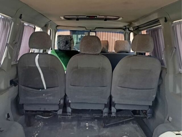 Белый Фольксваген Каравелла, объемом двигателя 1.9 л и пробегом 400 тыс. км за 4200 $, фото 7 на Automoto.ua