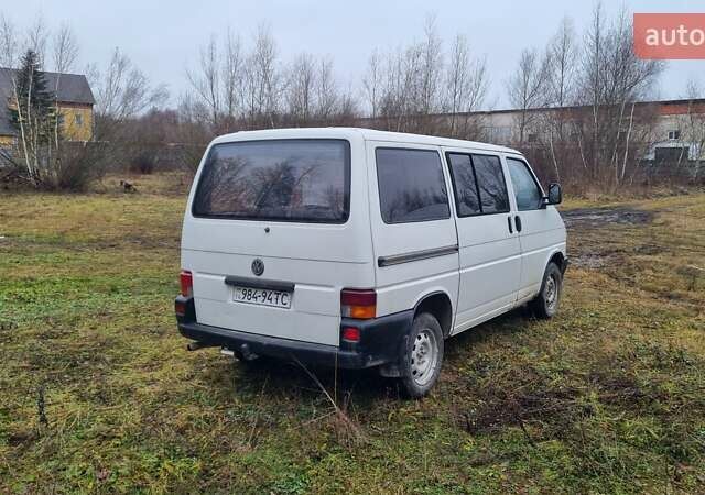 Білий Фольксваген Каравелла, об'ємом двигуна 2.5 л та пробігом 342 тис. км за 2550 $, фото 4 на Automoto.ua