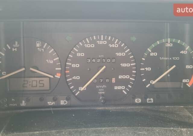 Білий Фольксваген Каравелла, об'ємом двигуна 2.5 л та пробігом 342 тис. км за 2550 $, фото 9 на Automoto.ua