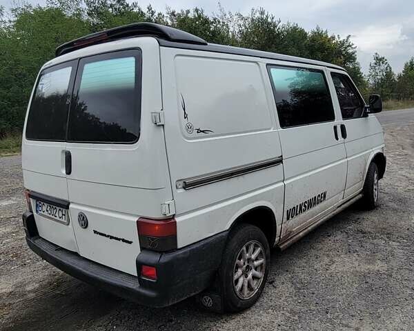 Білий Фольксваген Каравелла, об'ємом двигуна 1.9 л та пробігом 300 тис. км за 3550 $, фото 1 на Automoto.ua