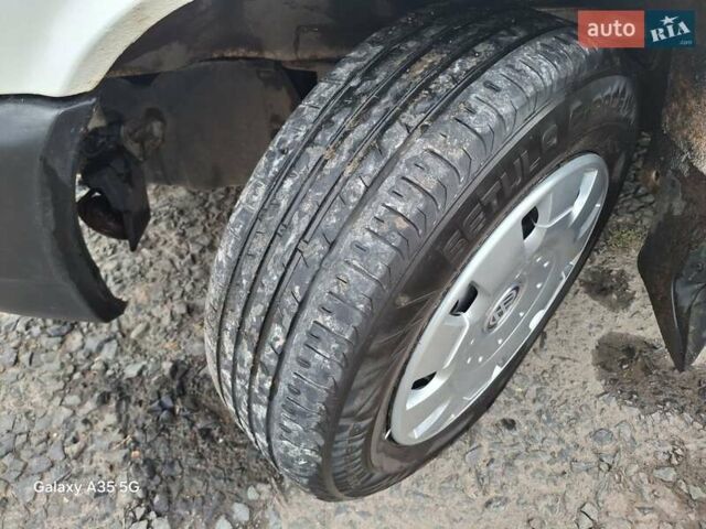 Белый Фольксваген Каравелла, объемом двигателя 2.46 л и пробегом 410 тыс. км за 7000 $, фото 40 на Automoto.ua
