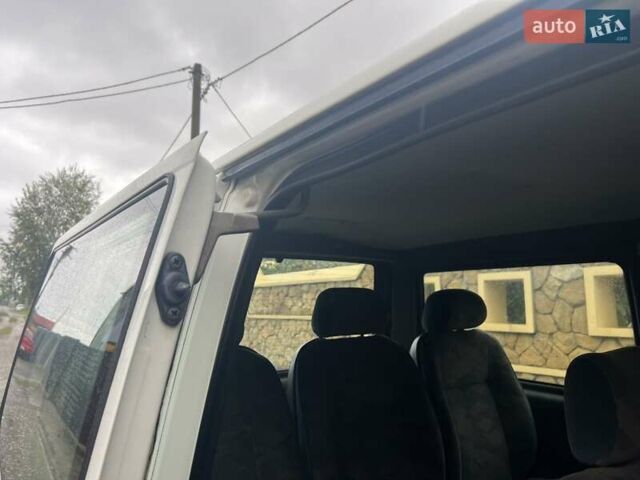 Белый Фольксваген Каравелла, объемом двигателя 1.9 л и пробегом 392 тыс. км за 5600 $, фото 14 на Automoto.ua