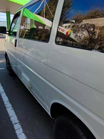 Білий Фольксваген Каравелла, об'ємом двигуна 2.5 л та пробігом 420 тис. км за 6800 $, фото 3 на Automoto.ua