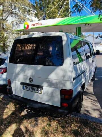 Білий Фольксваген Каравелла, об'ємом двигуна 2.5 л та пробігом 420 тис. км за 6800 $, фото 4 на Automoto.ua