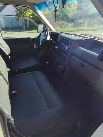 Білий Фольксваген Каравелла, об'ємом двигуна 2.5 л та пробігом 420 тис. км за 6800 $, фото 12 на Automoto.ua